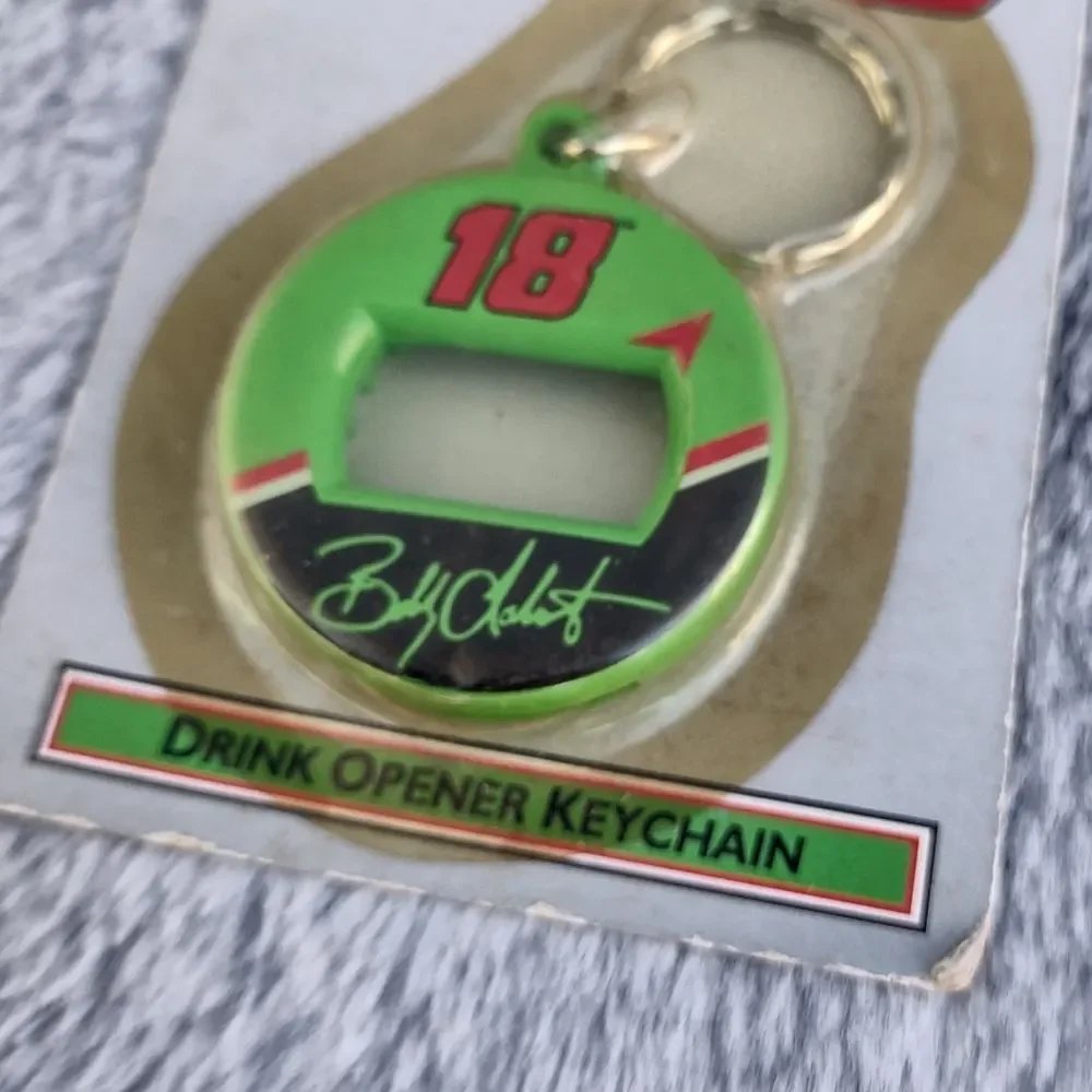 Legends of Racing Bobby‎ Labonte #18 Drink Opener Keychain